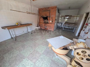 Moradia T5 para Venda em Mouronho