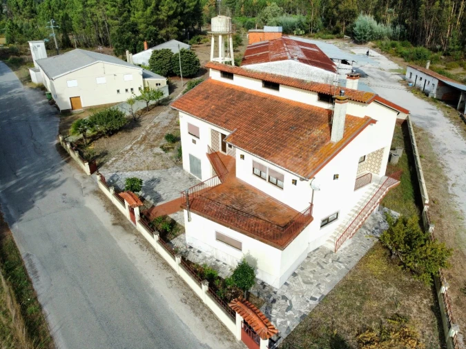 Moradia T5 para Venda em Mouronho Foto 48