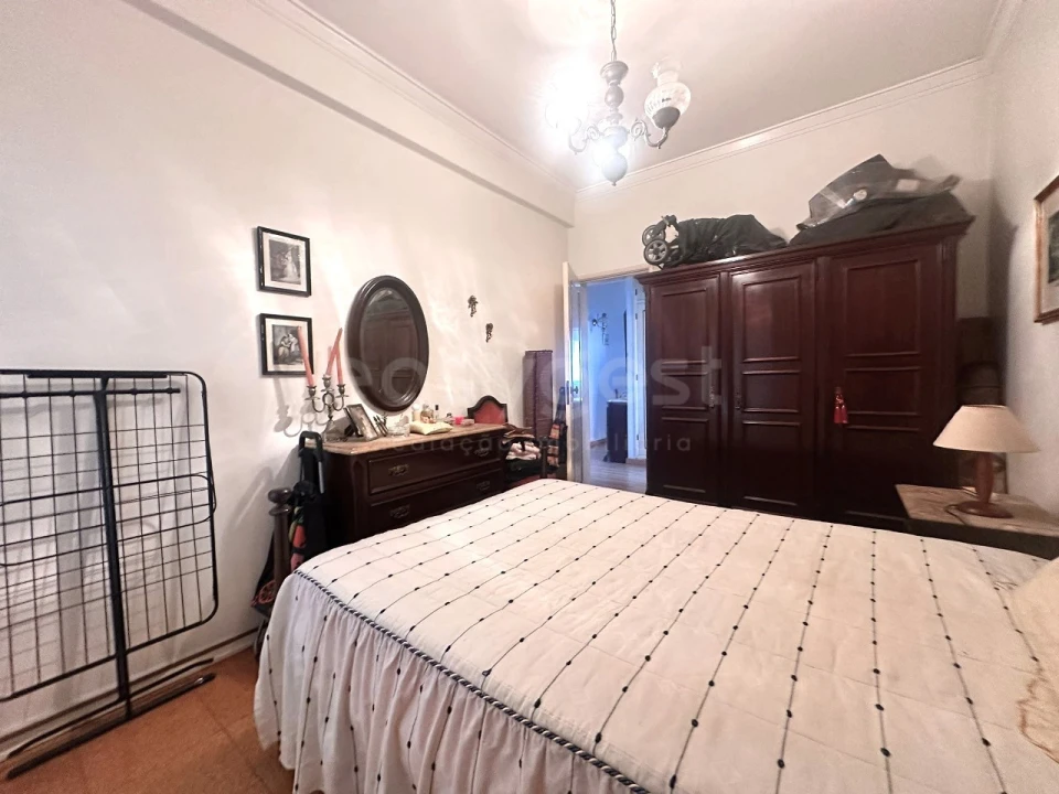 Apartamento T2 para Venda em Carnaxide e Queijas Foto 5