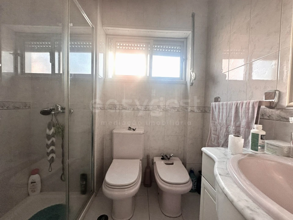 Apartamento T2 para Venda em Carnaxide e Queijas Foto 9