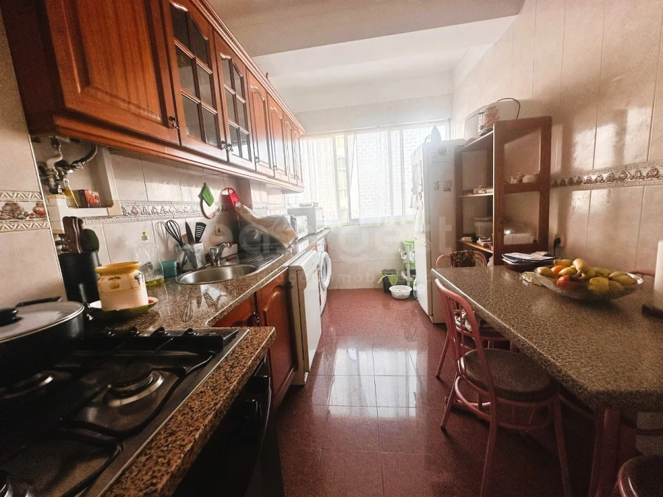 Apartamento T2 para Venda em Carnaxide e Queijas Foto 14