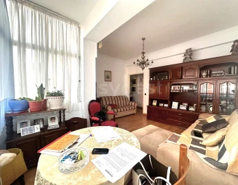 Apartamento T2 para Venda em Carnaxide e Queijas