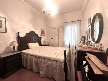 Apartamento T2 para Venda em Carnaxide e Queijas