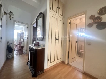 Apartamento T2 para Venda em Carnaxide e Queijas