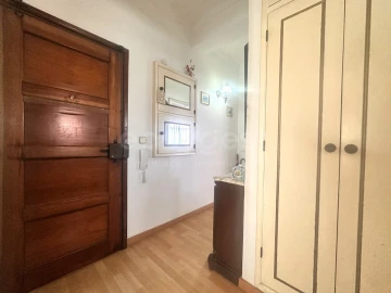 Apartamento T2 para Venda em Carnaxide e Queijas