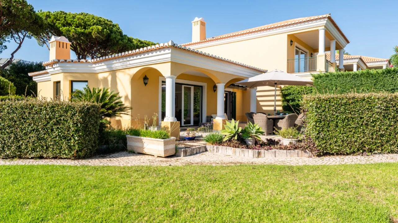 Apartamento T2 para para venda em Almancil Foto 1