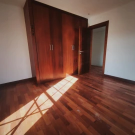 Moradia T4 para Venda em Alcabideche