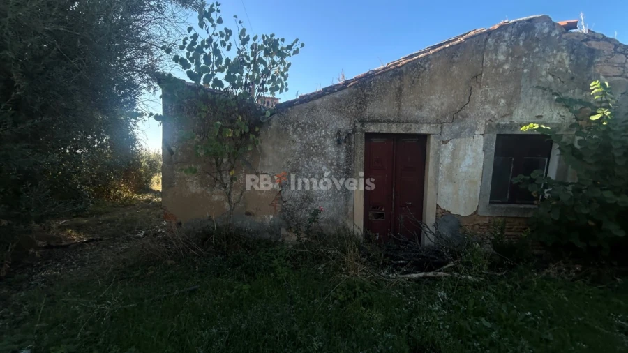 Moradia T2 para Venda em São João Baptista e Santa Maria dos Olivais Foto 2