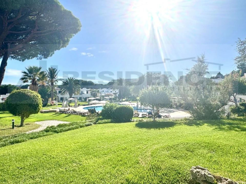 Moradia T3 para Venda em Albufeira e Olhos de Água Foto 7