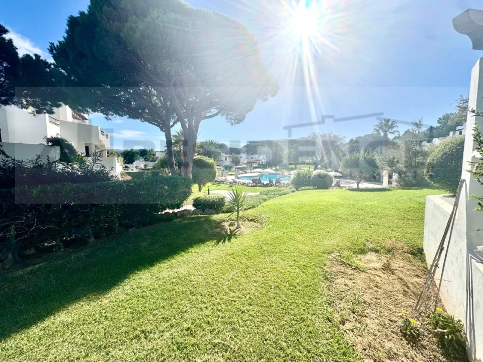 Moradia T3 para Venda em Albufeira e Olhos de Água Foto 26