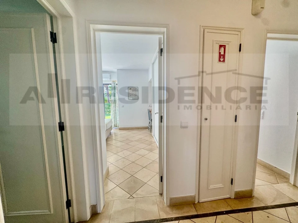 Moradia T3 para Venda em Albufeira e Olhos de Água Foto 37