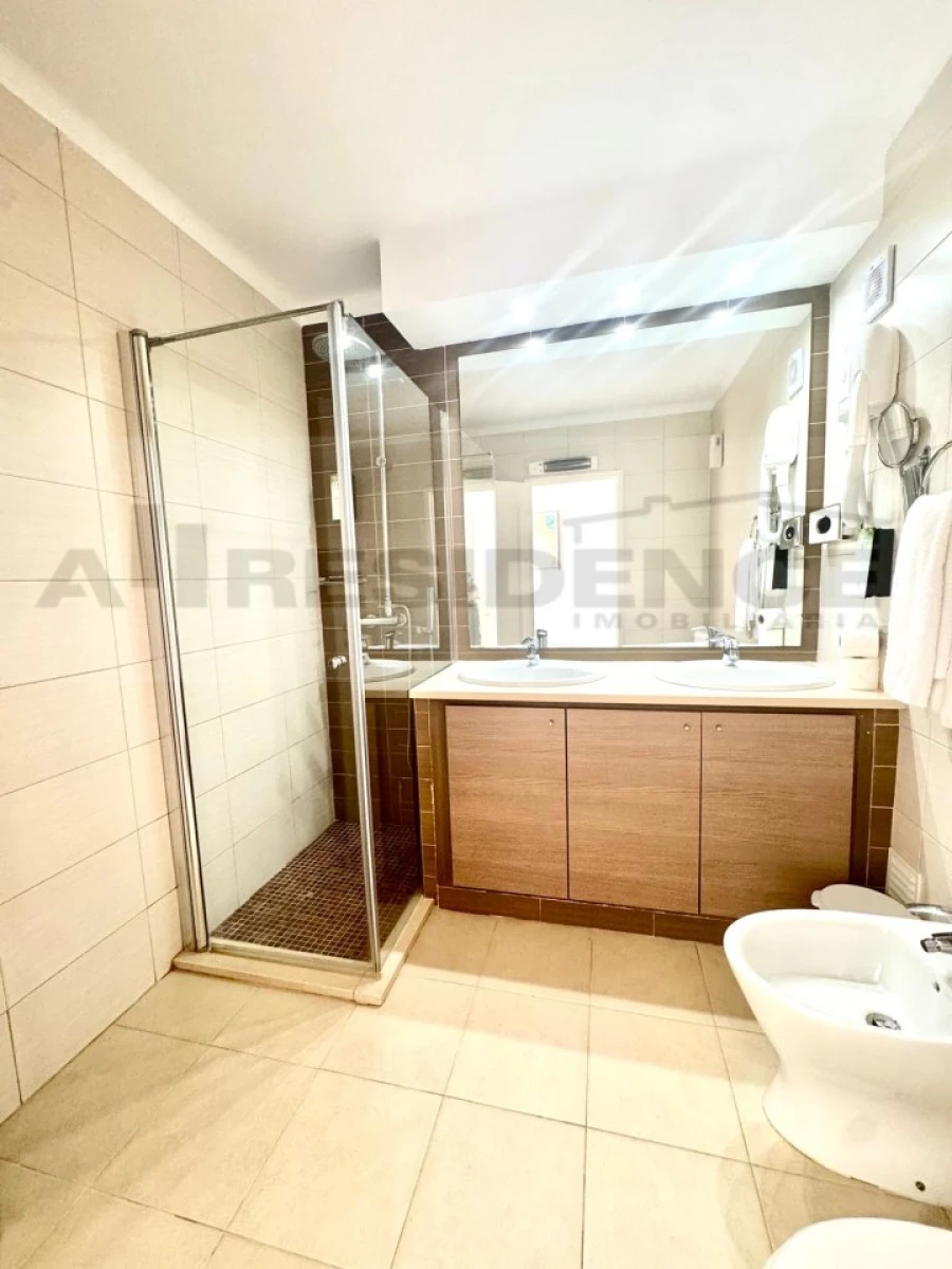 Moradia T3 para Venda em Albufeira e Olhos de Água Foto 20