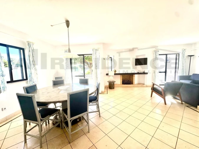 Moradia T3 para Venda em Albufeira e Olhos de Água Foto 60