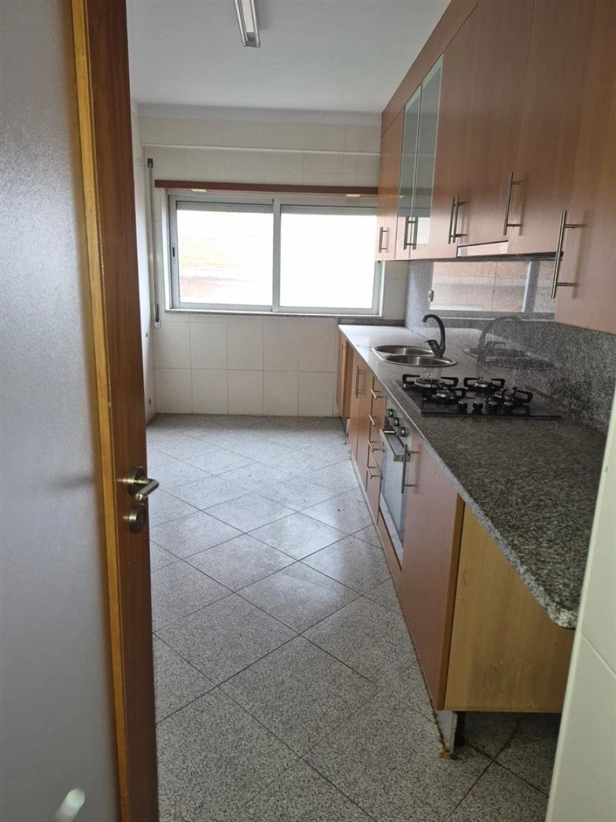 Apartamento T2 para Venda em Bougado (São Martinho e Santiago) Foto 23