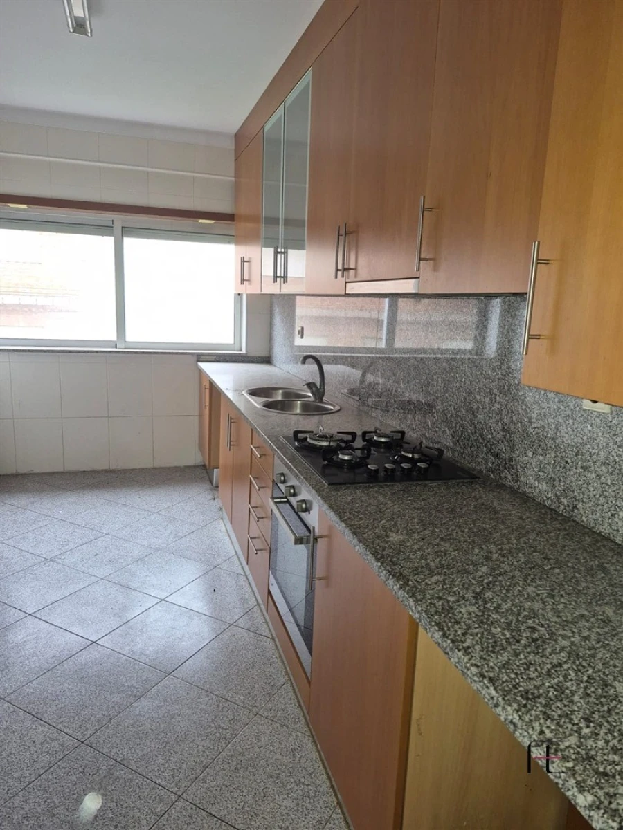 Apartamento T2 para Venda em Bougado (São Martinho e Santiago) Foto 4