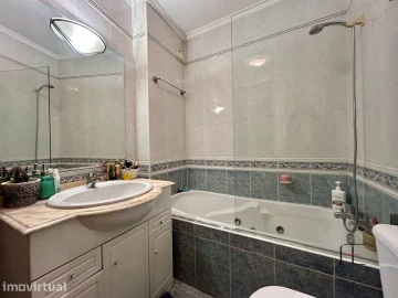 Apartamento T2 para Venda em Santa Marinha e São Pedro da Afurada