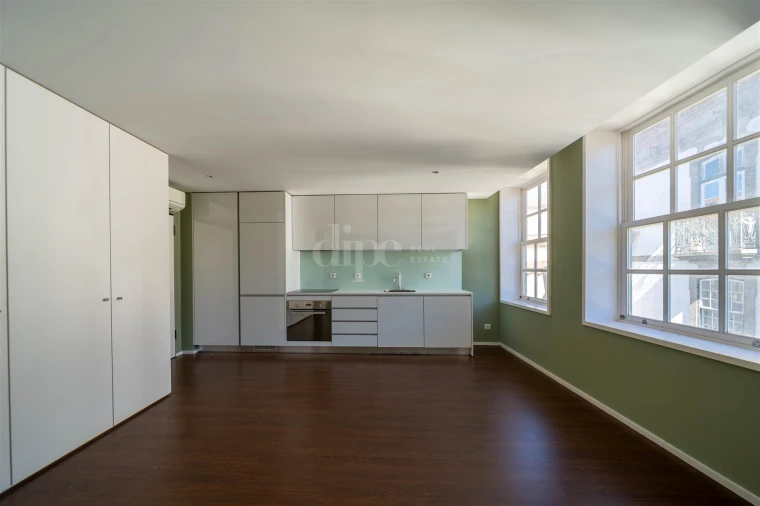 Apartamento T0 para Venda em Oliveira, São Paio e São Sebastião Foto 7