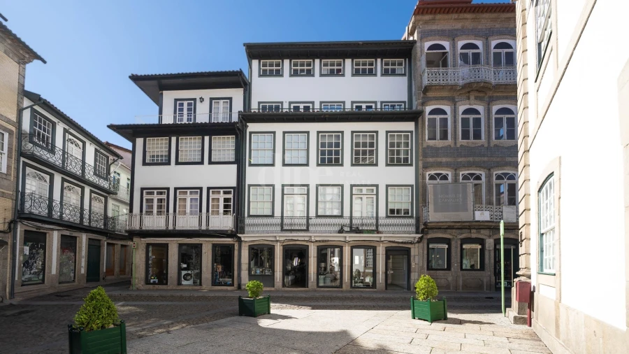 Apartamento T0 para Venda em Oliveira, São Paio e São Sebastião