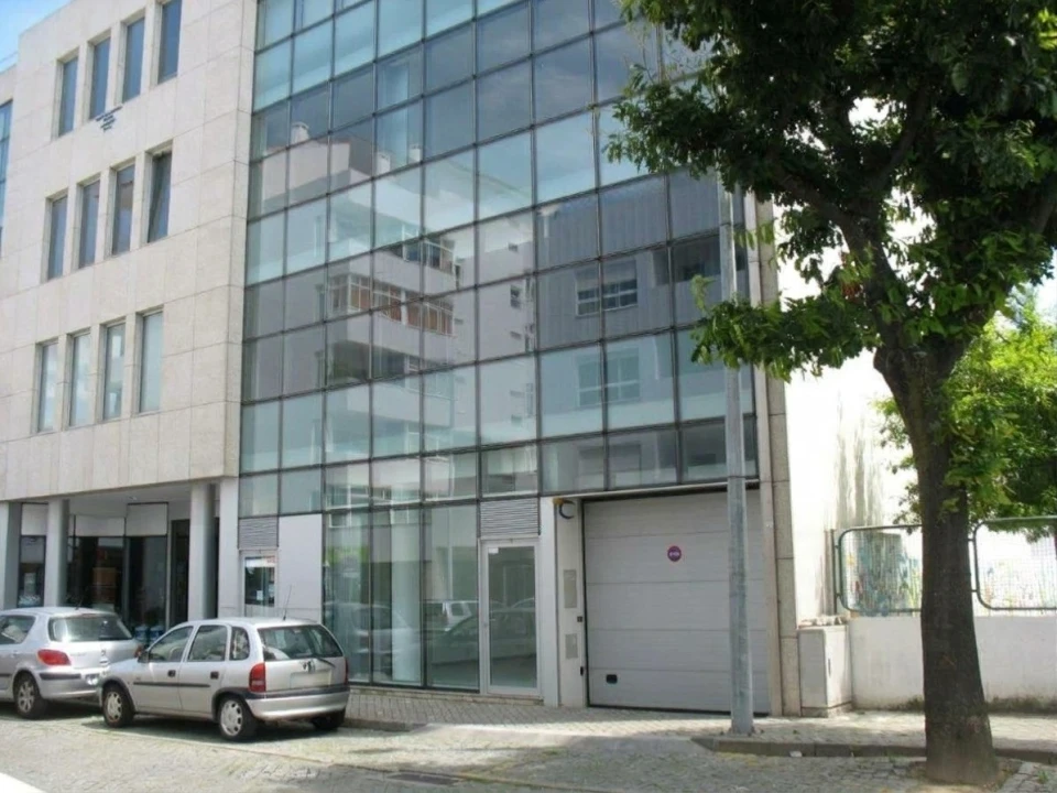 Loja para Arrendamento em Barcelos, V.Boa, V.Frescainha Foto 1