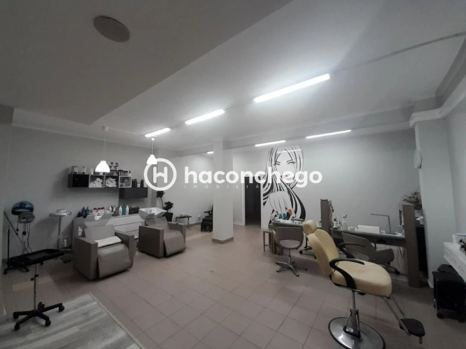 Loja para Arrendamento em Barcelos, V.Boa, V.Frescainha Foto 4