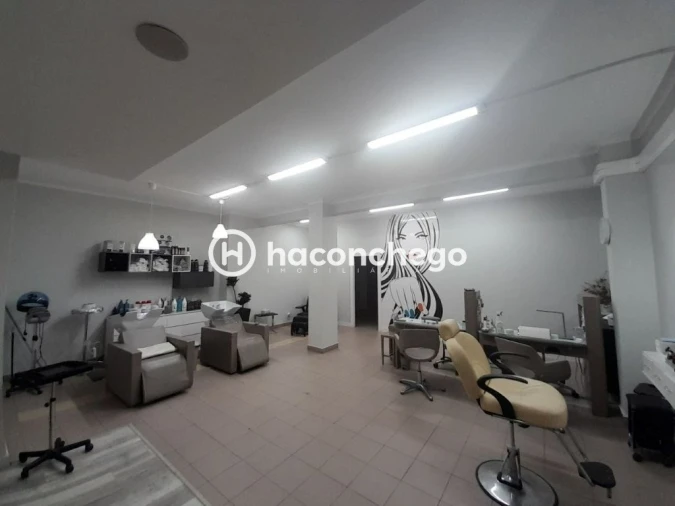 Loja para Arrendamento em Barcelos, V.Boa, V.Frescainha Foto 4