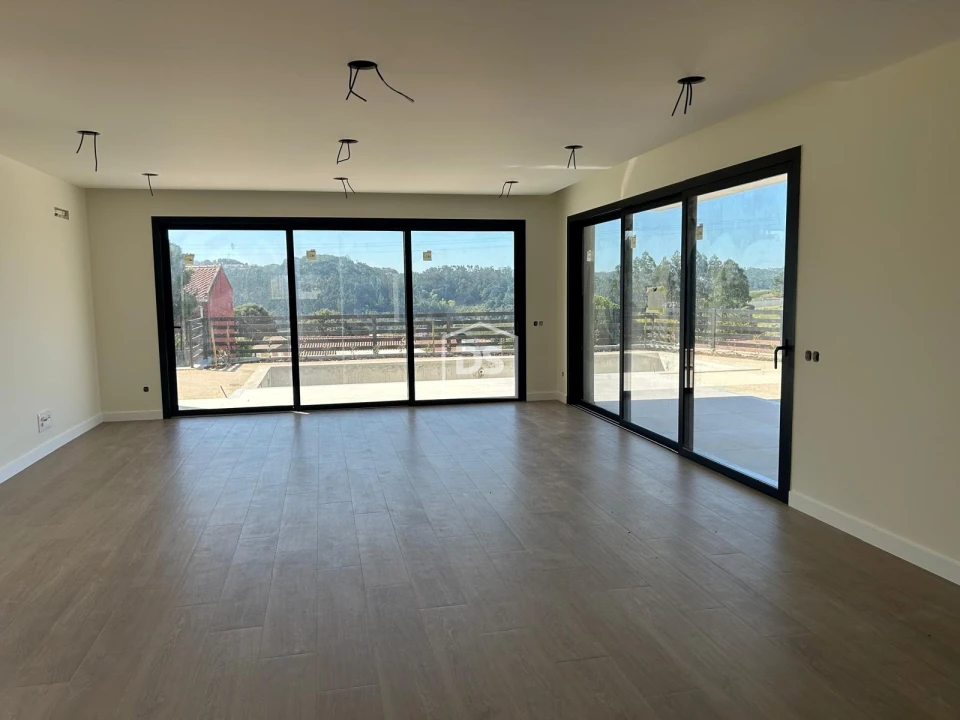 Moradia T3 para Venda em Alfeizerão Foto 19