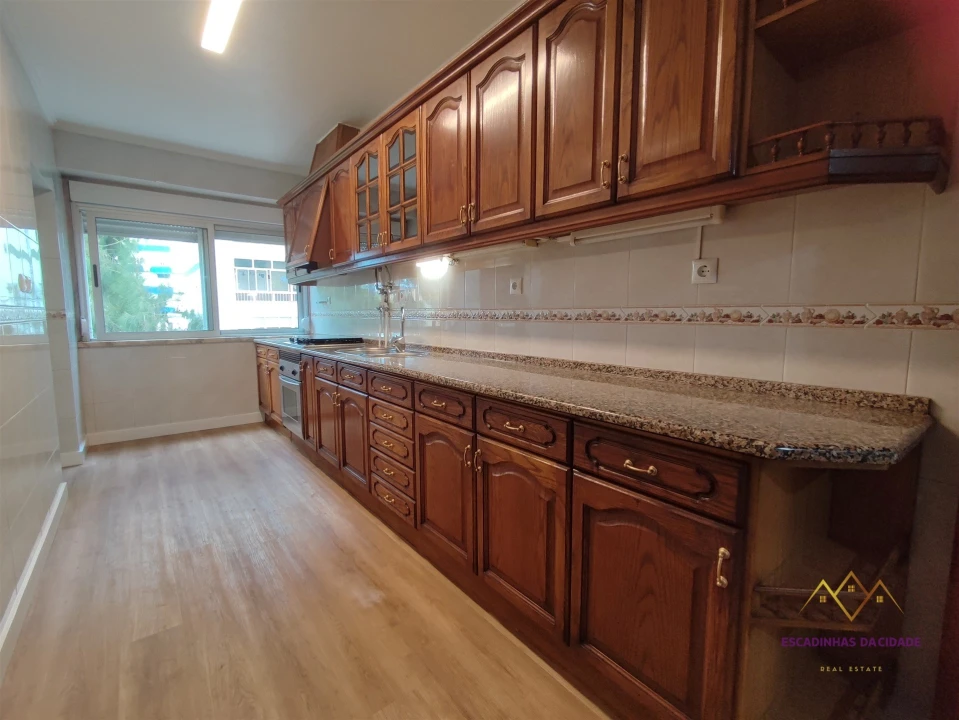Apartamento T2 para Venda em Odivelas Foto 19