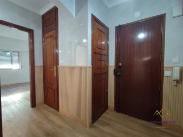 Apartamento T2 para Venda em Odivelas