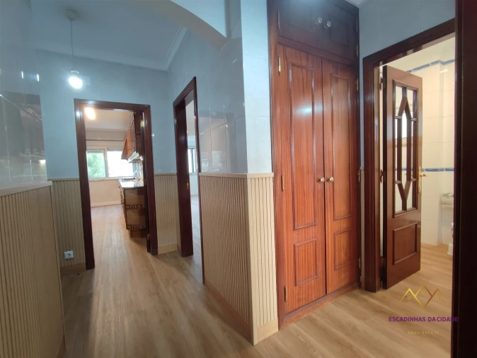 Apartamento T2 para Venda em Odivelas Foto 8