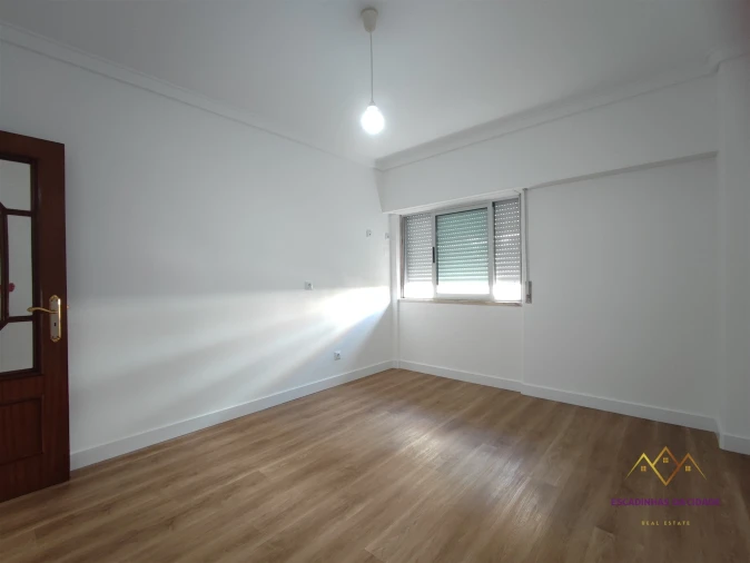 Apartamento T2 para Venda em Odivelas Foto 15