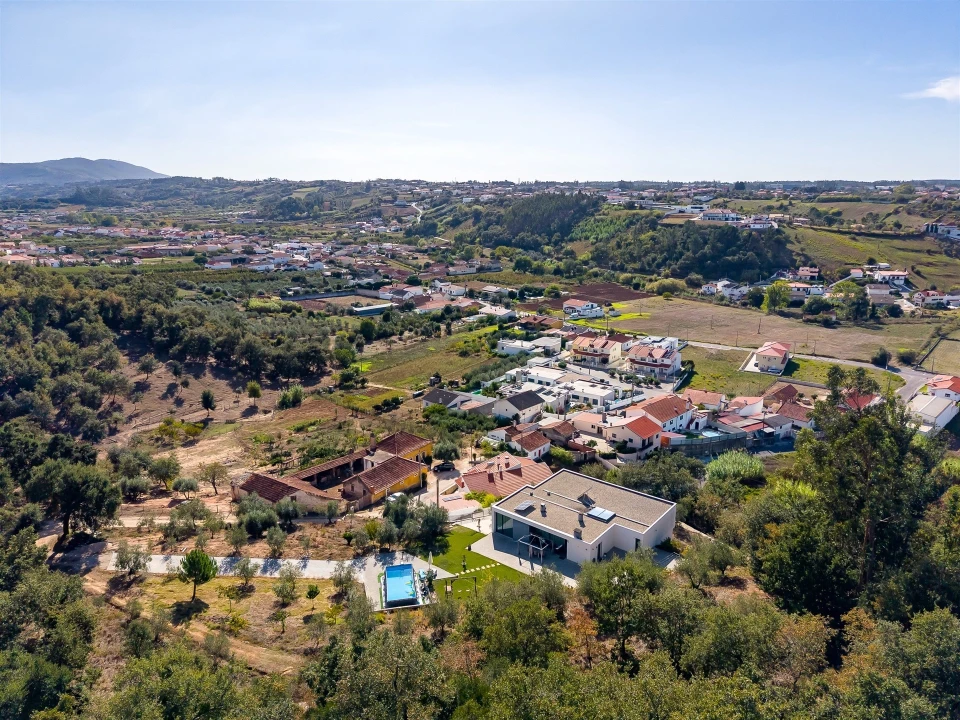 Moradia T3 para Venda em Batalha Foto 70