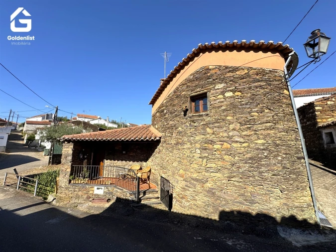 Moradia T4 para Venda em Sarzedas Foto 3
