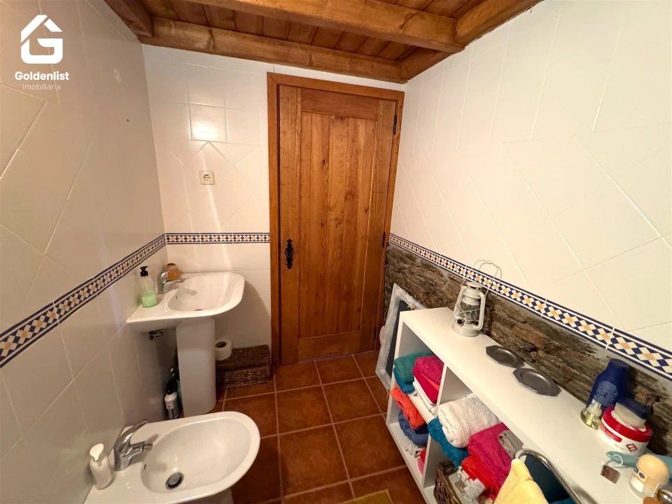 Moradia T4 para Venda em Sarzedas Foto 29