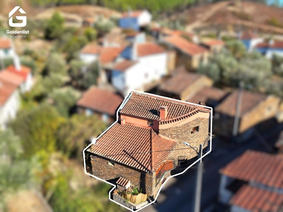 Moradia T4 para Venda em Sarzedas Foto 2