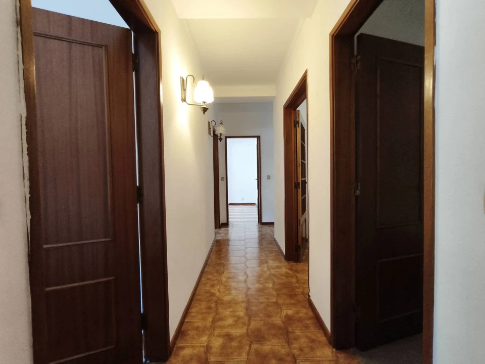 Apartamento T4 para Venda em Lousã e Vilarinho Foto 13