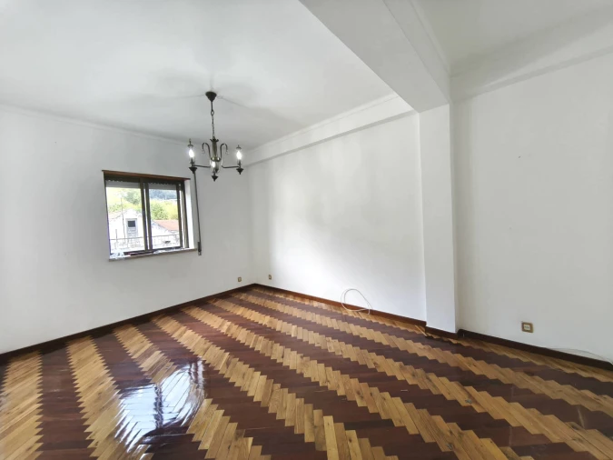 Apartamento T4 para Venda em Lousã e Vilarinho Foto 11
