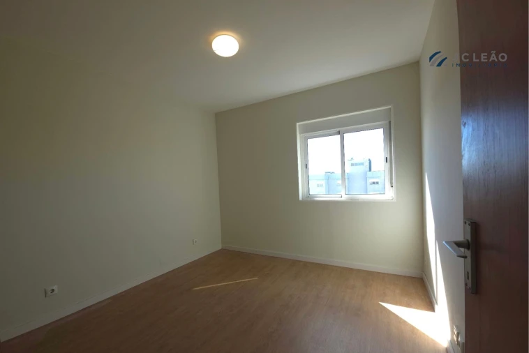Apartamento T3 para Venda em Santa Marinha e São Pedro da Afurada Foto 17