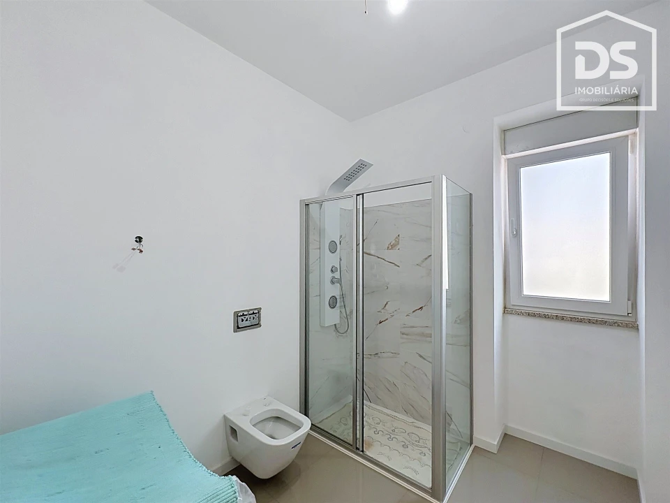 Apartamento T2 para Venda em Viseu Foto 10