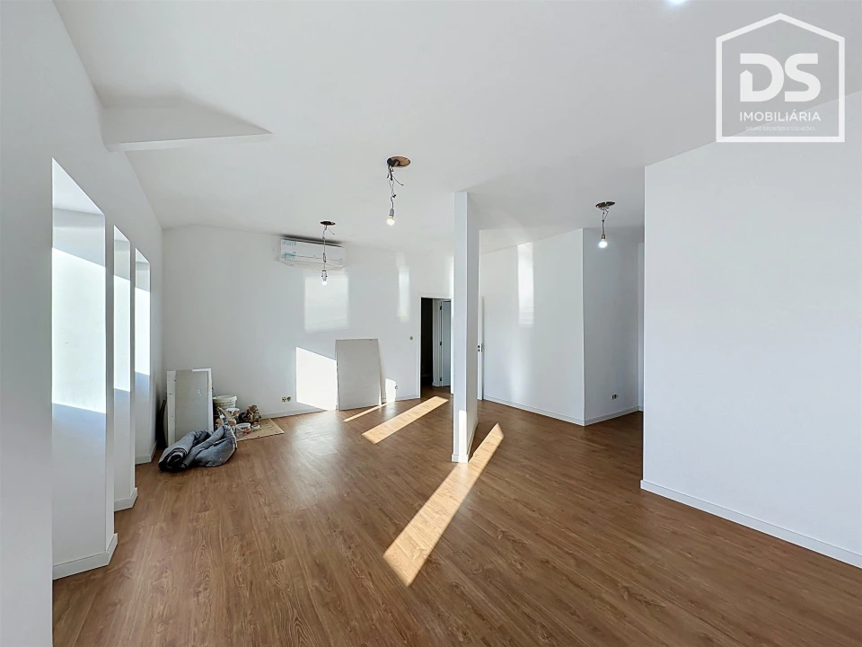 Apartamento T2 para Venda em Viseu Foto 2