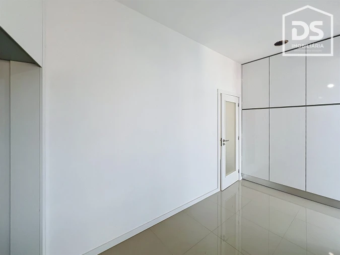 Apartamento T2 para Venda em Viseu Foto 13