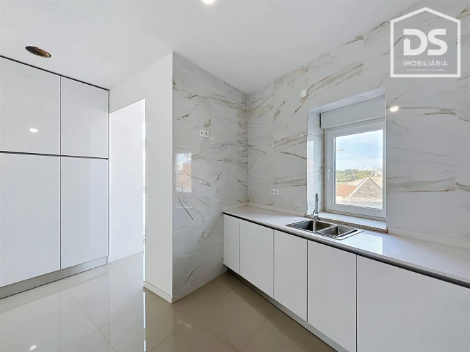 Apartamento T2 para Venda em Viseu Foto 15