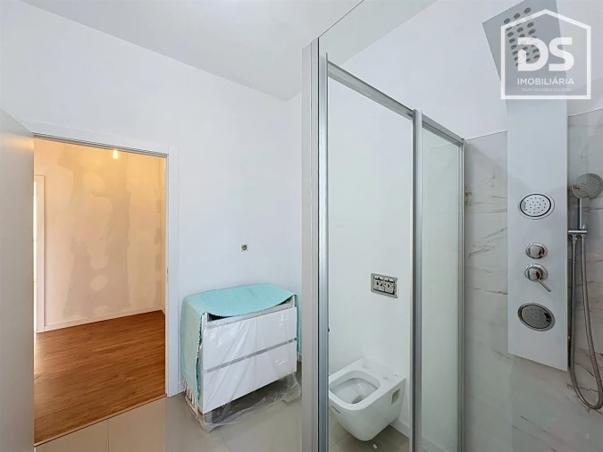 Apartamento T2 para Venda em Viseu Foto 11
