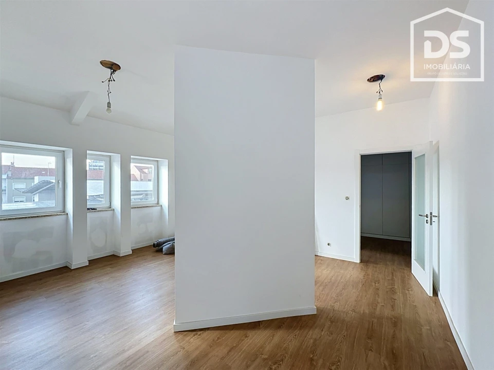 Apartamento T2 para Venda em Viseu Foto 3