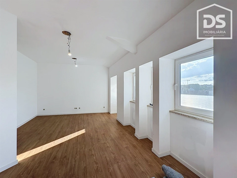 Apartamento T2 para Venda em Viseu Foto 1
