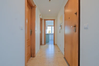 Apartamento T2 para Venda em Mina de Água