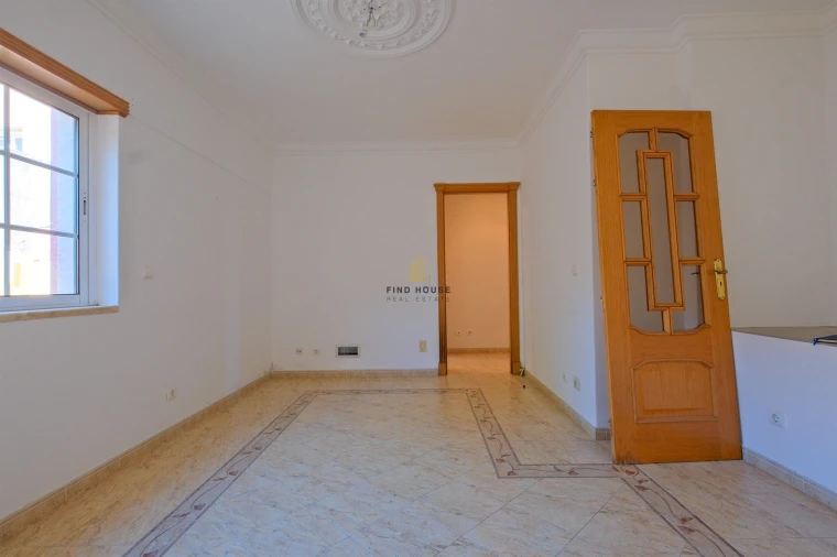 Apartamento T2 para Venda em Mina de Água Foto 6