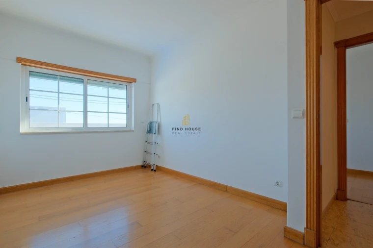 Apartamento T2 para Venda em Mina de Água Foto 17