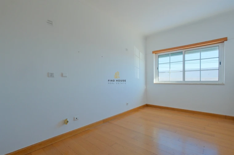 Apartamento T2 para Venda em Mina de Água Foto 16