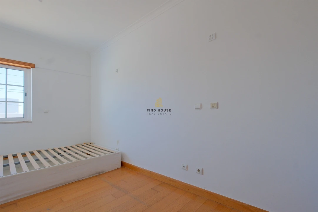 Apartamento T2 para Venda em Mina de Água Foto 14