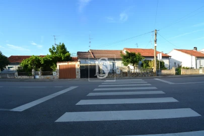 Moradia T2 para Venda em Sé, Santa Maria e Meixedo